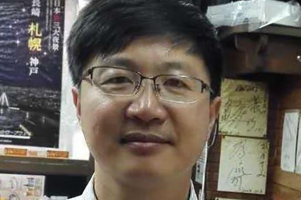 張勝利(煙臺大學副教授) 張勝利(煙臺大學副教授)