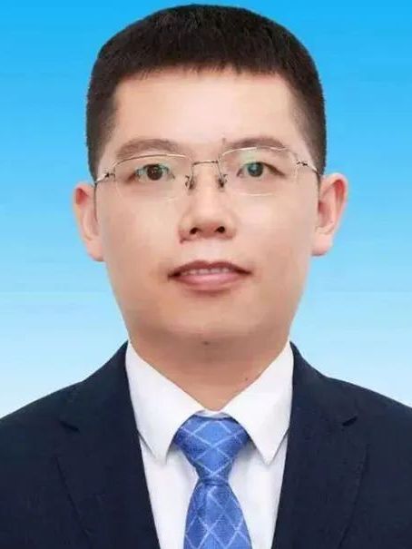范楚平(貴州省銅仁市人民政府黨組成員、副市長) 范楚平(貴州省銅仁市人民政府黨組成員、副市長)