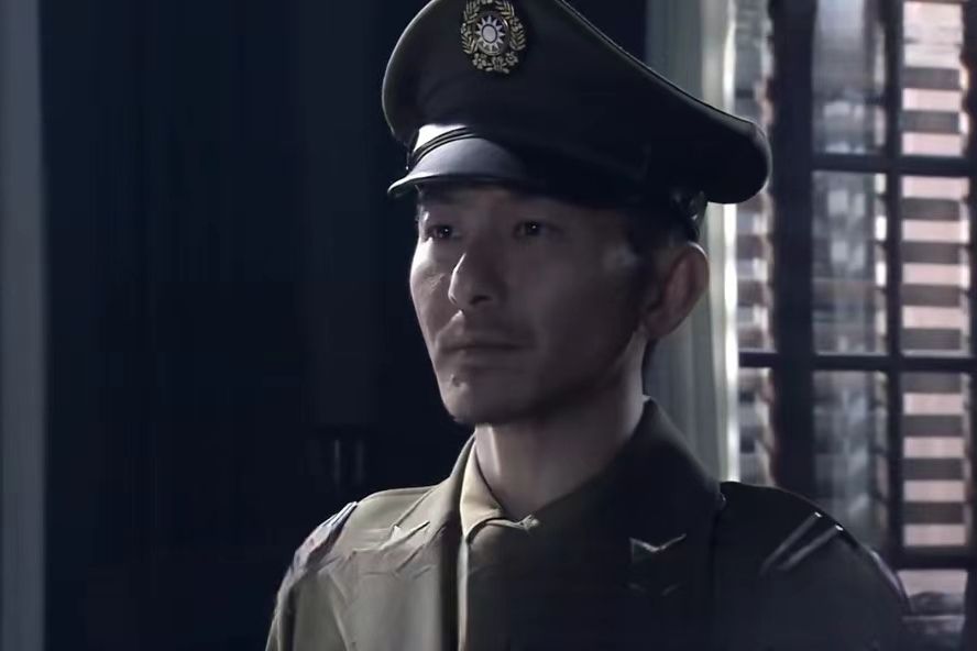 丁青山(近代革命劇《抉擇》中的角色) 丁青山(近代革命劇《抉擇》中的角色)