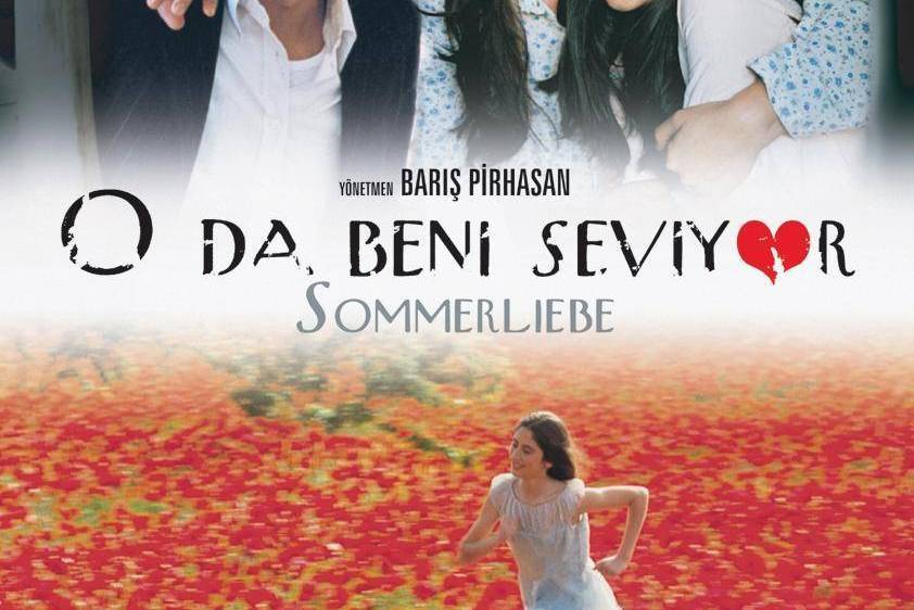 O da beni seviyor O da beni seviyor