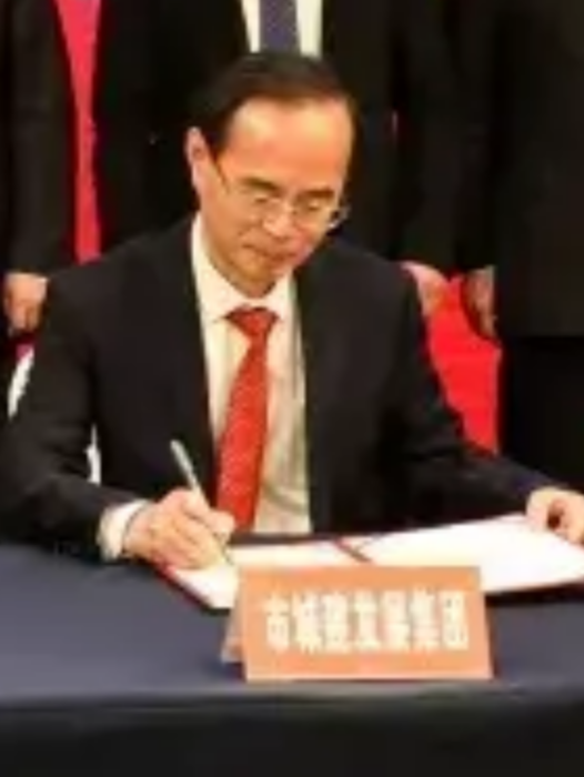 鄒百青 鄒百青