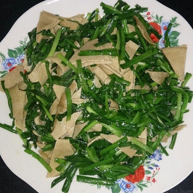 韭菜炒豆片 韭菜炒豆片