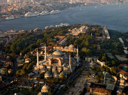 伊斯坦堡(拜占庭（土耳其城市伊斯坦堡的舊稱）)