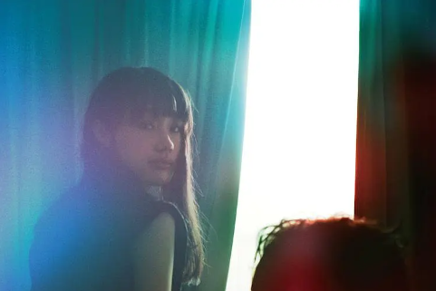 墜入深淵(日本2023年須藤蓮、夏子主演的電影) 墜入深淵(日本2023年須藤蓮、夏子主演的電影)