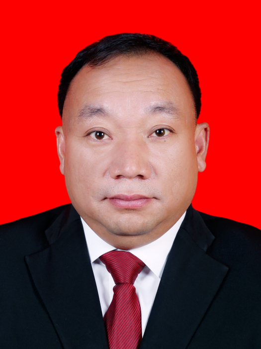 李紹宏(玉溪市新平縣交通運輸局黨組書記、局長) 李紹宏(玉溪市新平縣交通運輸局黨組書記、局長)