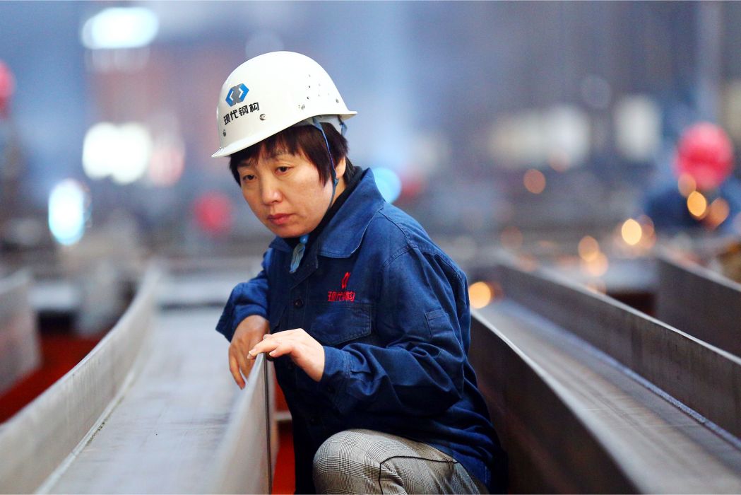 方銀霞(九江市現代鋼結構工程有限公司總經理) 方銀霞(九江市現代鋼結構工程有限公司總經理)