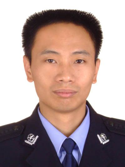 袁智勇(四川省眉山市公安局彭山區分局黨委委員、副局長(三級警長)) 袁智勇(四川省眉山市公安局彭山區分局黨委委員、副局長(三級警長))