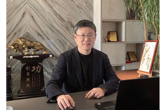 鄔國平(寧波伏爾肯科技股份有限公司董事長) 鄔國平(寧波伏爾肯科技股份有限公司董事長)