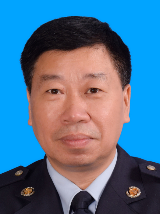 龍成君(國家稅務總局湛江市赤坎區稅務局副局長) 龍成君(國家稅務總局湛江市赤坎區稅務局副局長)