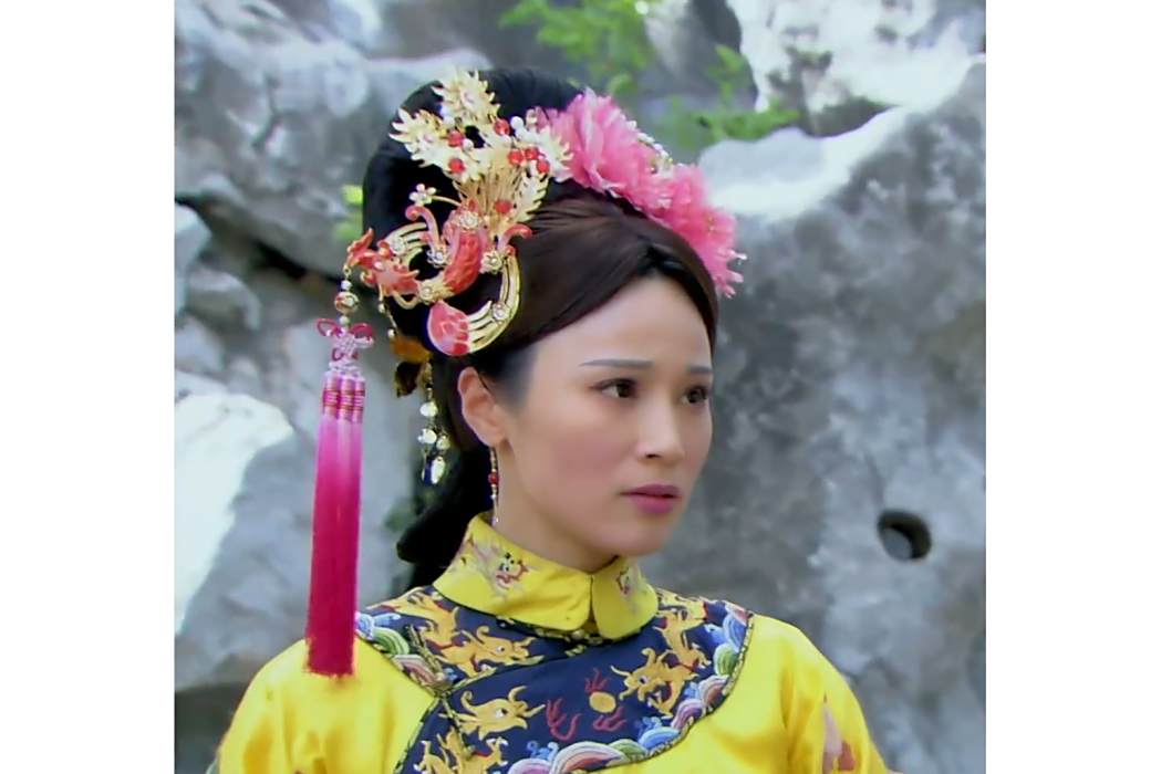 秋影(古裝傳奇劇《乾隆秘史》中的角色) 秋影(古裝傳奇劇《乾隆秘史》中的角色)