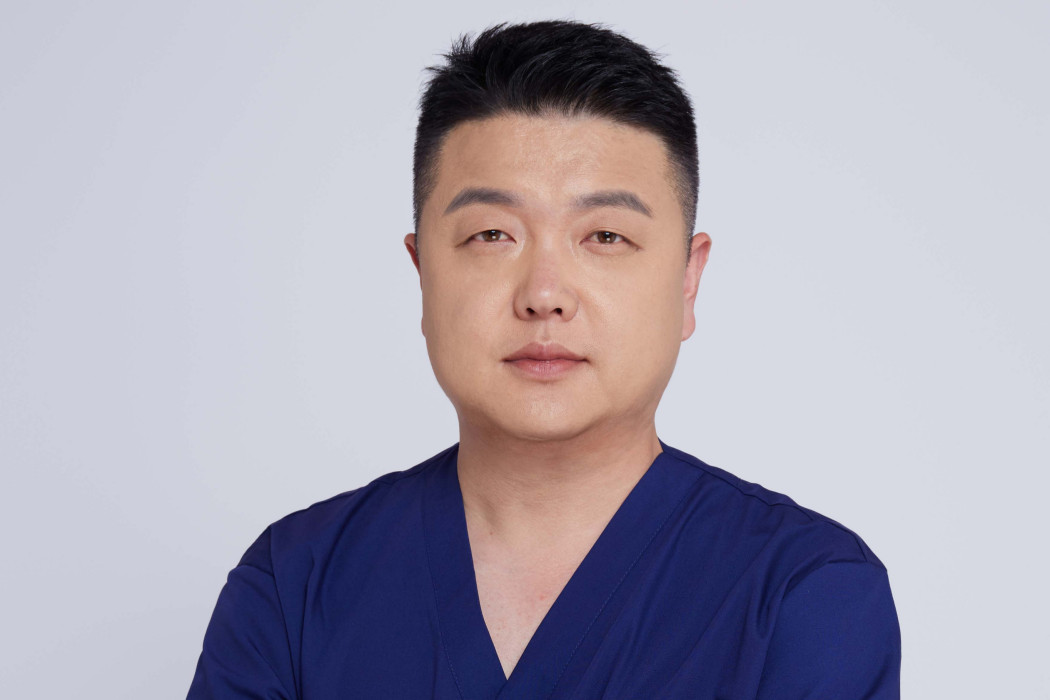 高鵬(北京艾雅口腔門診的口腔醫生) 高鵬(北京艾雅口腔門診的口腔醫生)