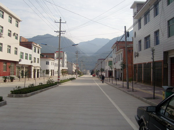 小煙廠村