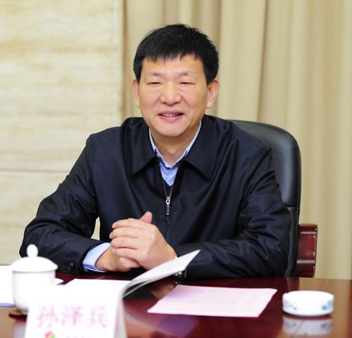 孫澤兵(中組部黨員教育和幹部測評中心巡視員、副主任) 孫澤兵(中組部黨員教育和幹部測評中心巡視員、副主任)