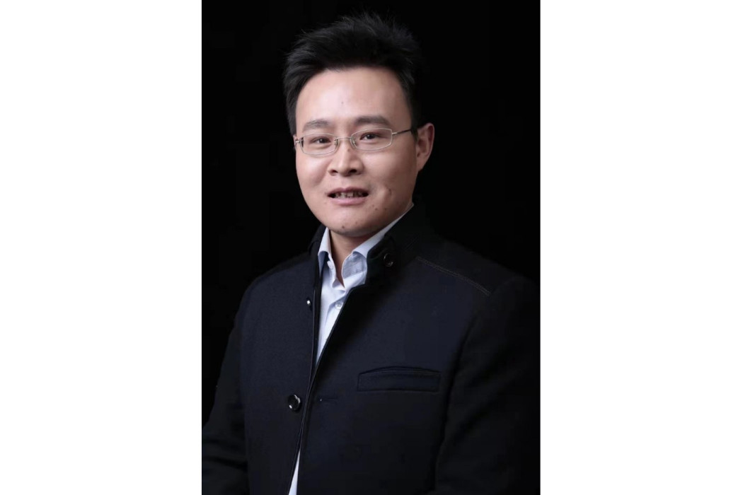 張良友(《數智化轉型:企業升級之路》作者) 張良友(《數智化轉型:企業升級之路》作者)