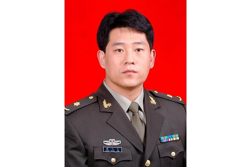 康紅軍(重症醫學科專家,醫學博士) 康紅軍(重症醫學科專家,醫學博士)