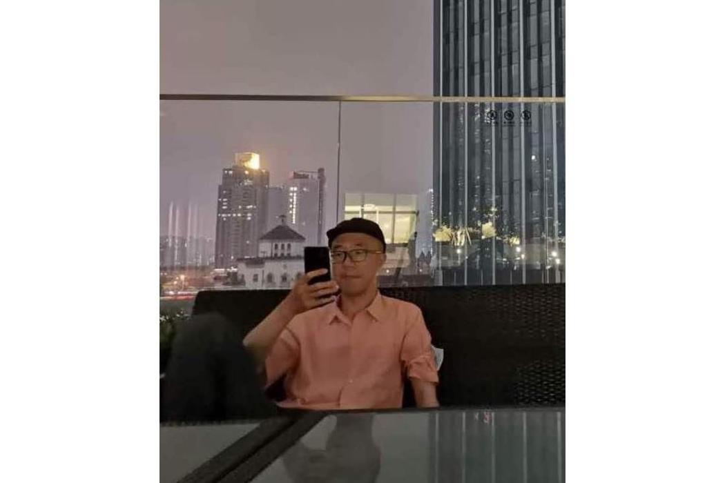陳天聰(重慶大學數學與統計學院講師) 陳天聰(重慶大學數學與統計學院講師)
