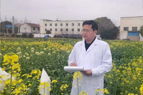 孫華(蘇州市農業科學院副院長、工會主席) 孫華(蘇州市農業科學院副院長、工會主席)