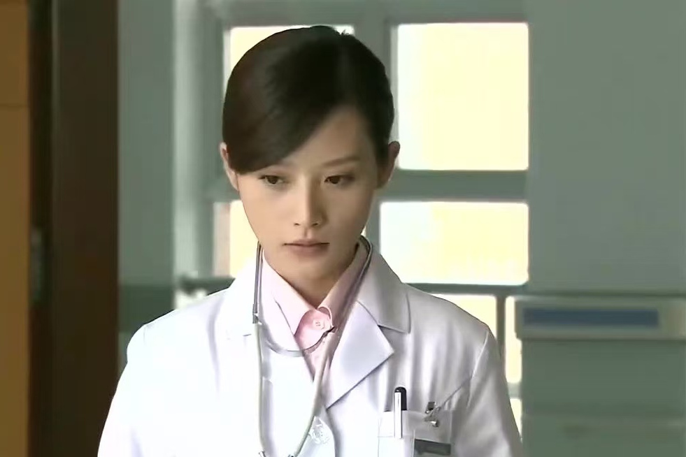 何美芬 何美芬