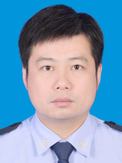 餘江(湖北省鹹寧市公安局黨委委員、政治部主任) 餘江(湖北省鹹寧市公安局黨委委員、政治部主任)