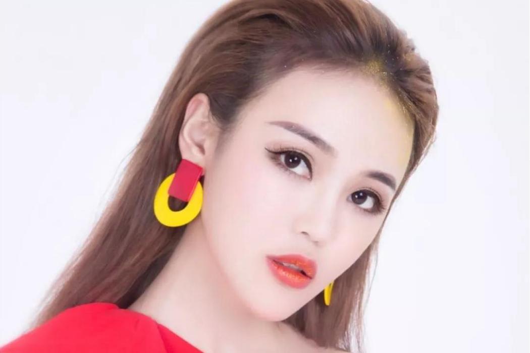 王子月(歌手) 王子月(歌手)