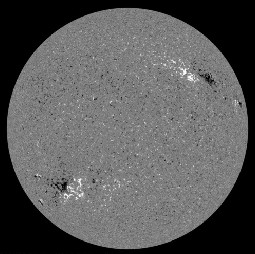 太陽磁場像(資料獲取順序:HSOS，SoHO)
