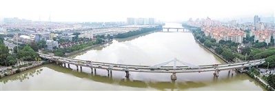 沙溪大橋上跨珠江南水系支流三枝鄉河道連線洛溪島與番禺陸地
