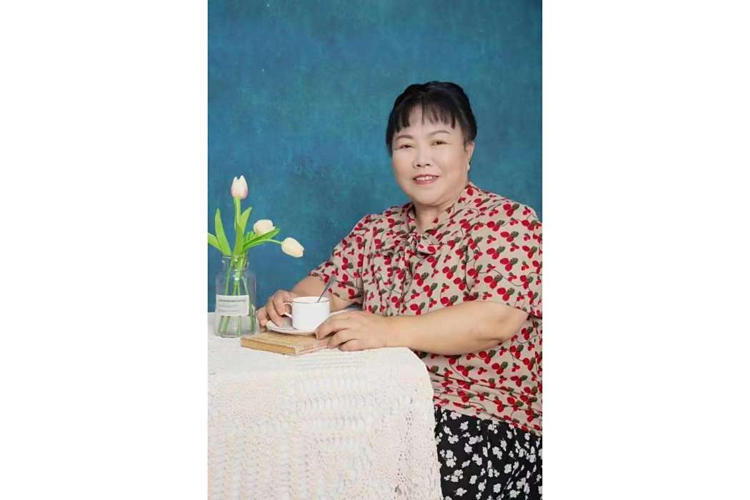 楊冬元(中華詩詞學會會員)