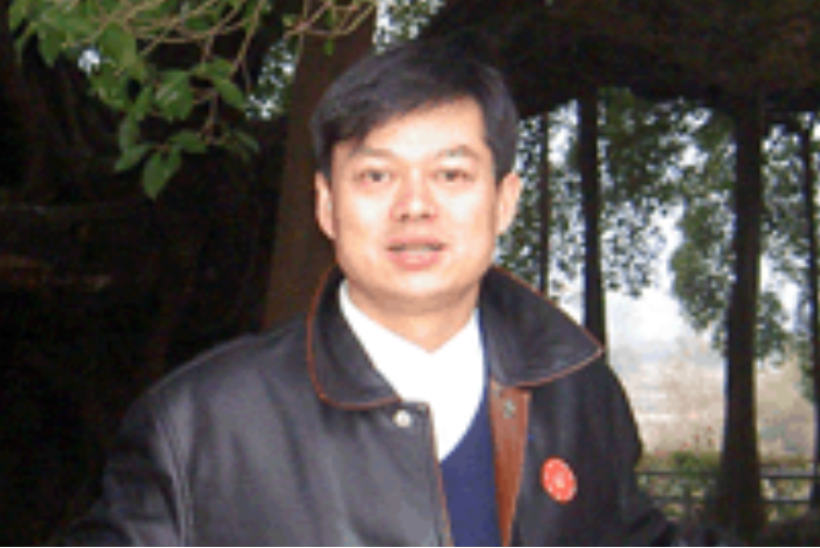 尹東(中國科學技術大學副教授) 尹東(中國科學技術大學副教授)