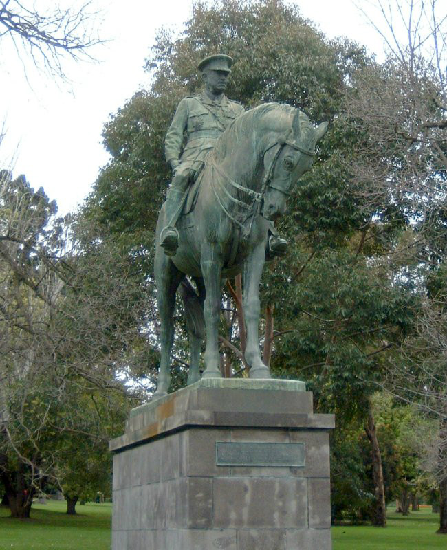 墨爾本戰爭紀念館的莫納什塑像