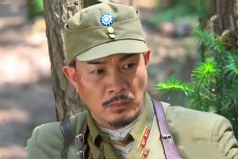 白磊(抗戰劇《踏破硝煙》中李耀景飾演的角色) 白磊(抗戰劇《踏破硝煙》中李耀景飾演的角色)