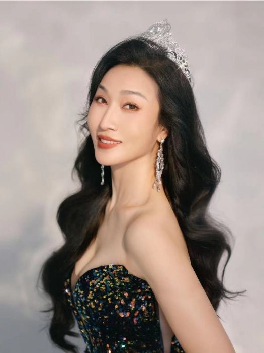 王提(女模特) 王提(女模特)