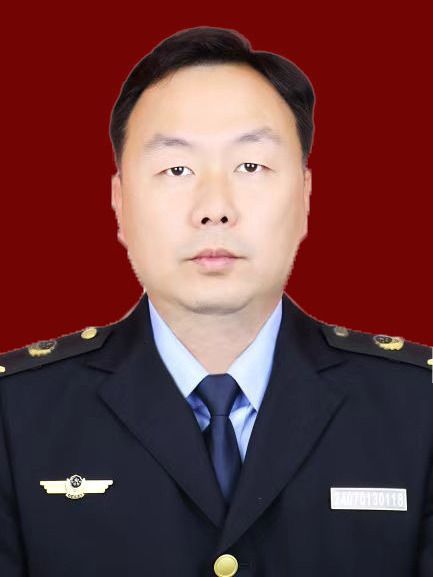 周立(貴州省黔東南苗族侗族自治州凱里市市場監督管理局黨組成員、凱里市市場監督管理局食品安全總監(副科長級)) 周立(貴州省黔東南苗族侗族自治州凱里市市場監督管理局黨組成員、凱里市市場監督管理局食品安全總監(副科長級))