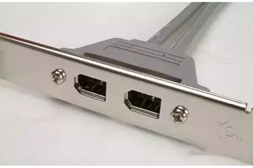 火線接口(IEEE1394接口) 火線接口(IEEE1394接口)