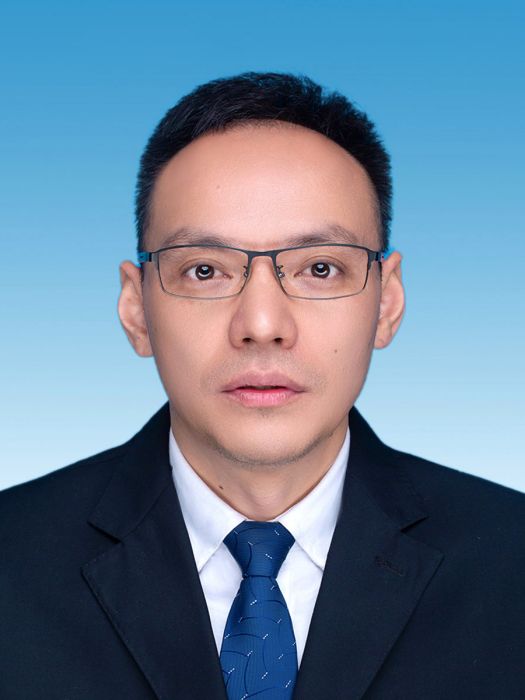 譚偉(重慶市涪陵區青羊鎮黨委委員、副鎮長、人武部長) 譚偉(重慶市涪陵區青羊鎮黨委委員、副鎮長、人武部長)
