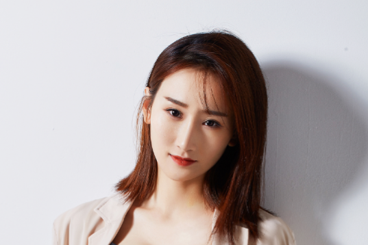 李晴子 李晴子