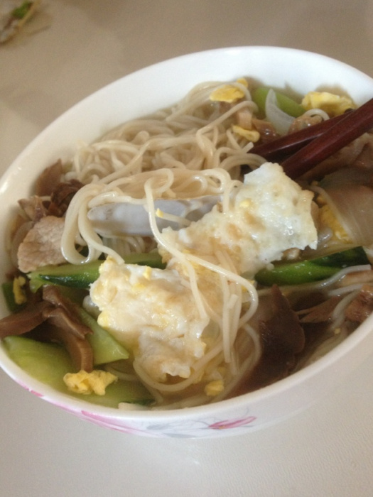 煎蛋面 煎蛋面