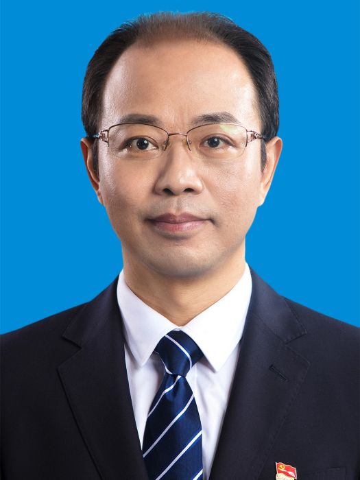 王玉成(湖南水利水電職業技術學院校長) 王玉成(湖南水利水電職業技術學院校長)
