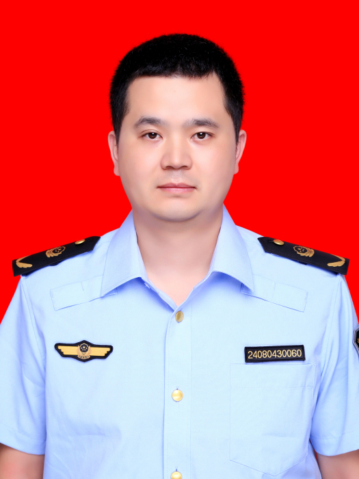 蔡華(貴州省黔南布依族苗族自治州貴定縣市場監督管理局黨組成員、執法大隊大隊長) 蔡華(貴州省黔南布依族苗族自治州貴定縣市場監督管理局黨組成員、執法大隊大隊長)