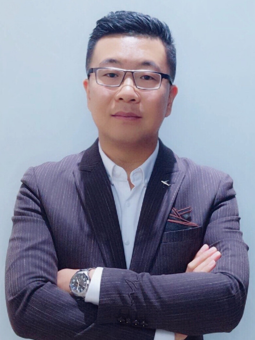 張侃(電影製片人) 張侃(電影製片人)