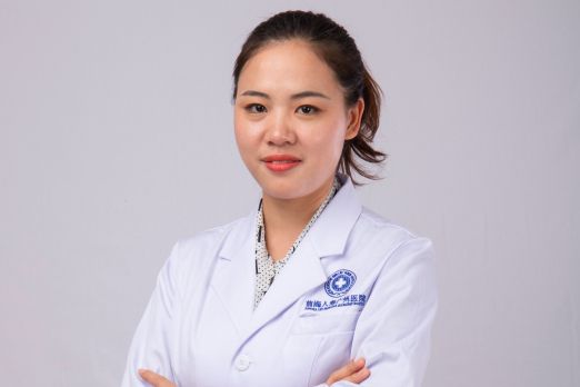 何梅香(前海人壽廣州總醫院老年醫學科主治醫師) 何梅香(前海人壽廣州總醫院老年醫學科主治醫師)