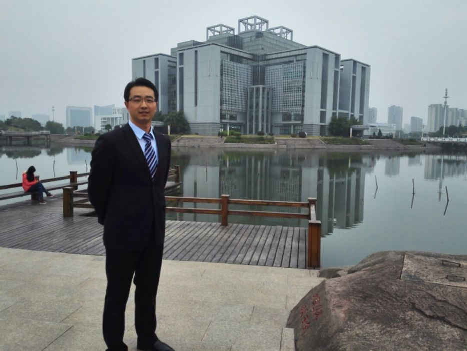 余成躍 余成躍
