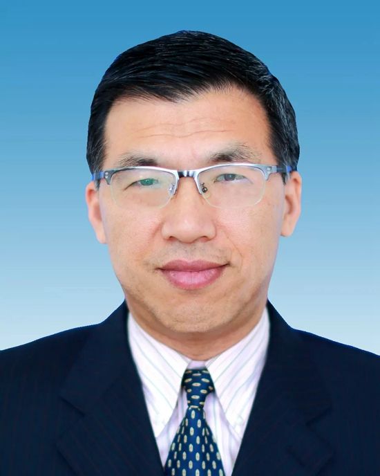 李雲鴻(浙江嘉興市交通投資集團有限責任公司董事長) 李雲鴻(浙江嘉興市交通投資集團有限責任公司董事長)