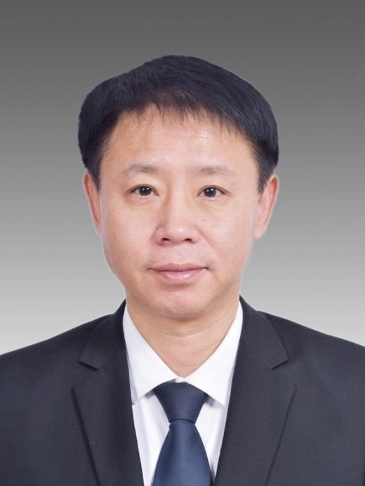 張志鵬(遼寧省營口市鮁魚圈區司法局副局長) 張志鵬(遼寧省營口市鮁魚圈區司法局副局長)