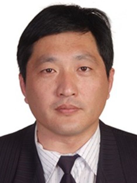 連彬(山東省東營市東營區審計局黨組成員、副局長) 連彬(山東省東營市東營區審計局黨組成員、副局長)