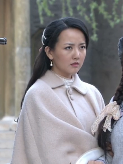 白蘭(《火線姐妹》中胡影怡飾演的角色) 白蘭(《火線姐妹》中胡影怡飾演的角色)