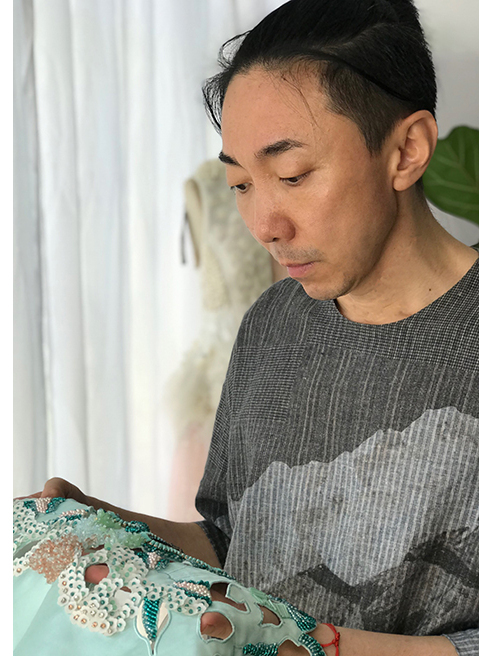 高巍(北京臻品裔尚國際貿易有限公司服裝設計師) 高巍(北京臻品裔尚國際貿易有限公司服裝設計師)