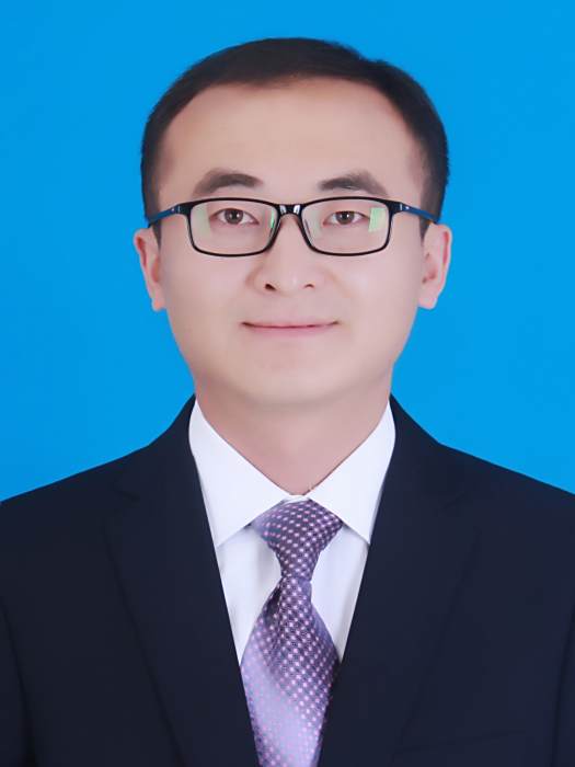 李楨(陝西省寶雞市太白縣靖口鎮副鎮長) 李楨(陝西省寶雞市太白縣靖口鎮副鎮長)