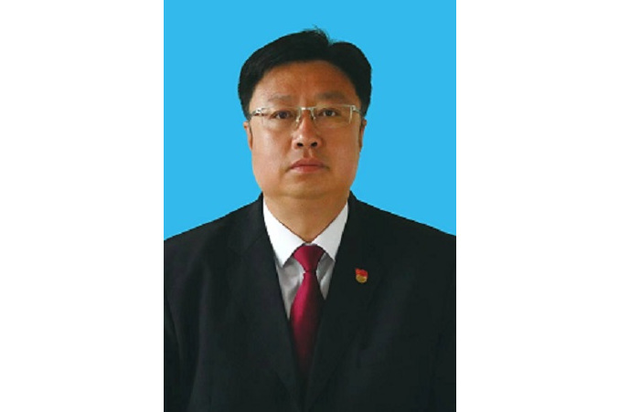 李昭輝(吉林省琿春市委常委、市政府副市長、琿春海洋經濟發展示範區黨工委委員、管委會副主任) 李昭輝(吉林省琿春市委常委、市政府副市長、琿春海洋經濟發展示範區黨工委委員、管委會副主任)