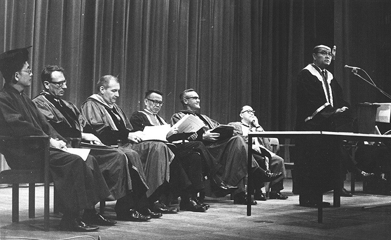 與美國加州大學簽訂首項學生交流協定（1965）