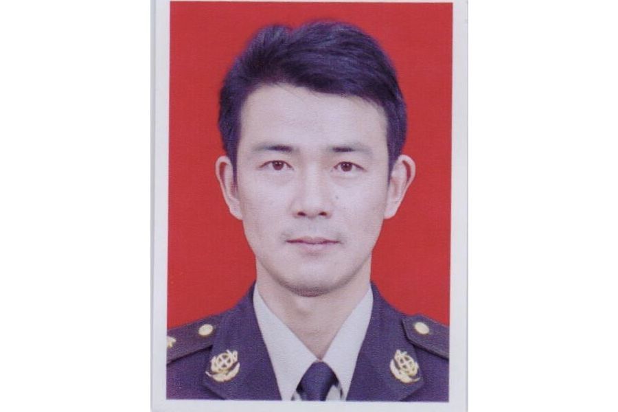 汪棟(安徽黃山公路管理服務中心黟縣分中心副主任) 汪棟(安徽黃山公路管理服務中心黟縣分中心副主任)